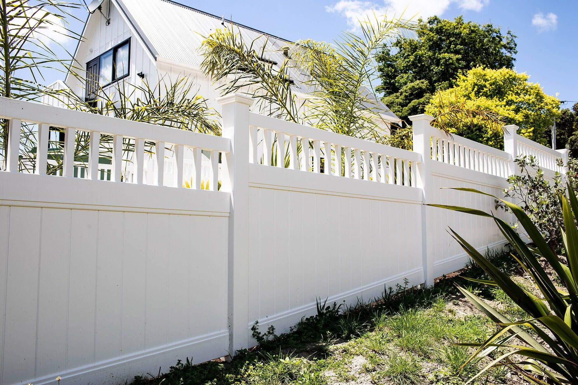 Durafence PVC fence installation in Auckland, professionally fitted for long-lasting, durable and stylish boundary solutions