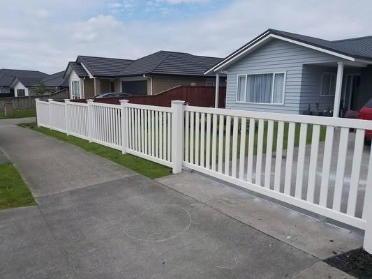 MED PVC pool fencing, 1200mm high x 2400mm wide panels. Versatile design suitable as perimeter or pool fence. When used for pools, complies with New Zealand pool regulations with compliant gate options. Shown with compliant gate design.